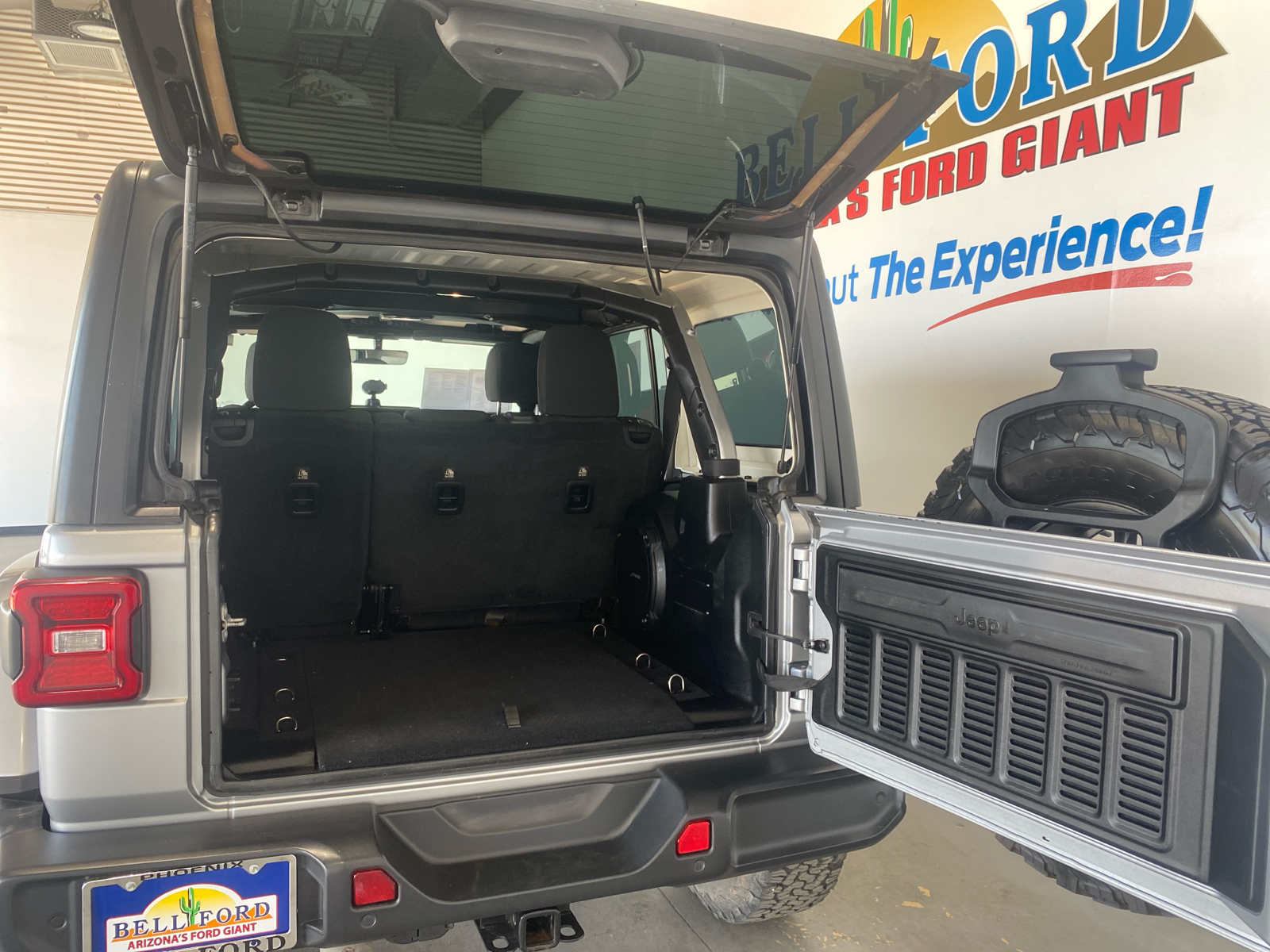 2018 Jeep Wrangler Unlimited Rubicon 23
