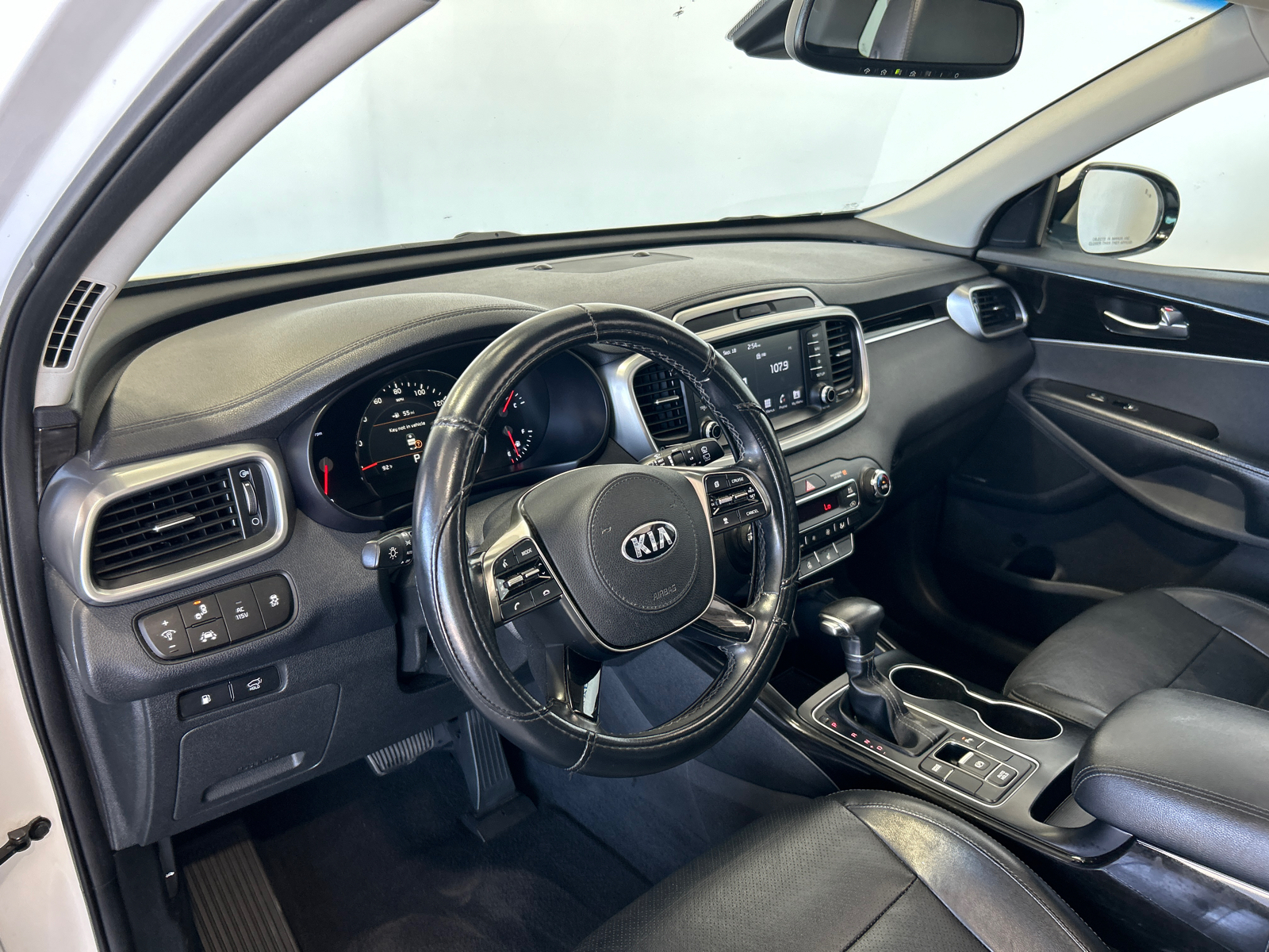 2019 Kia Sorento EX 16