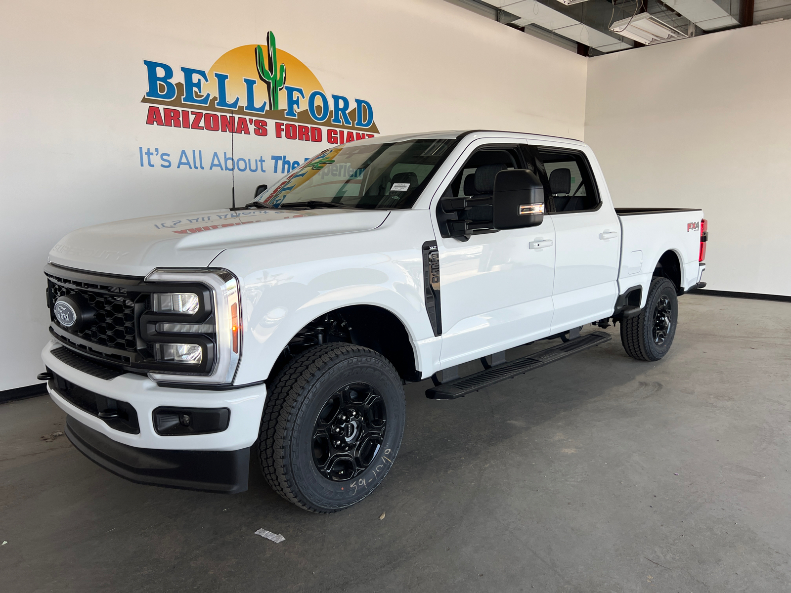 2024 Ford F-250SD XLT 2