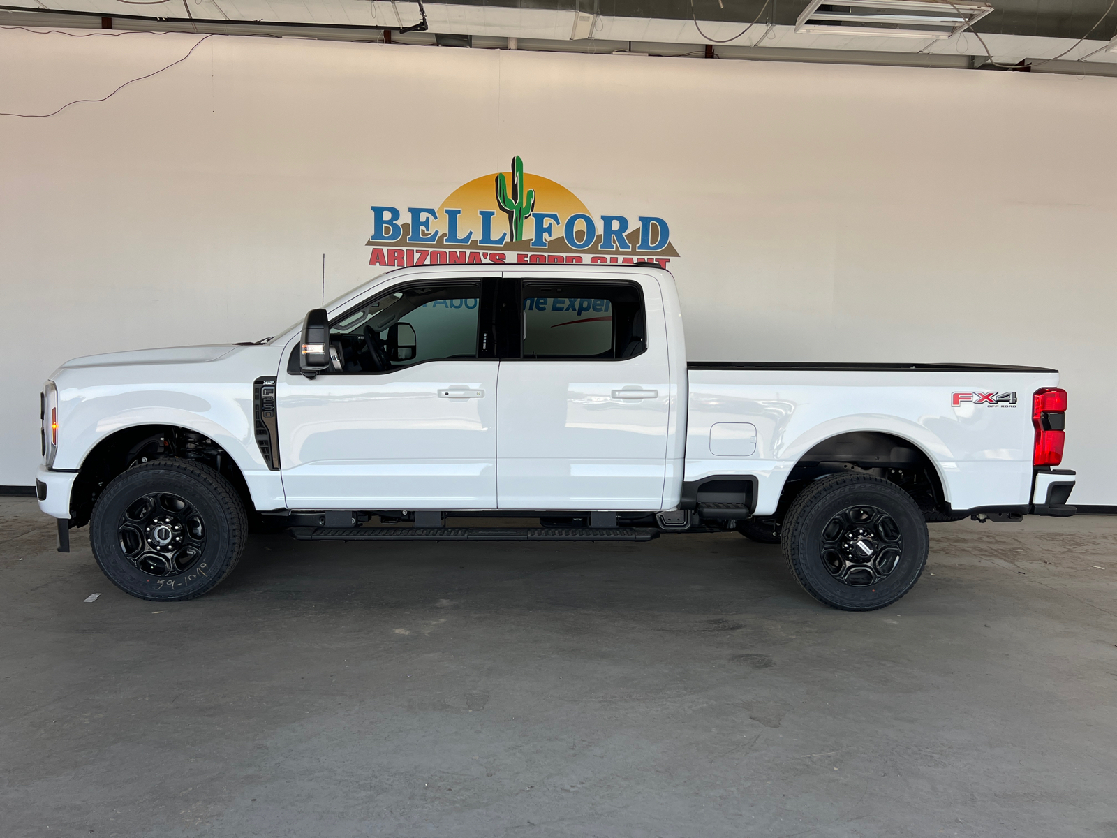 2024 Ford F-250SD XLT 3