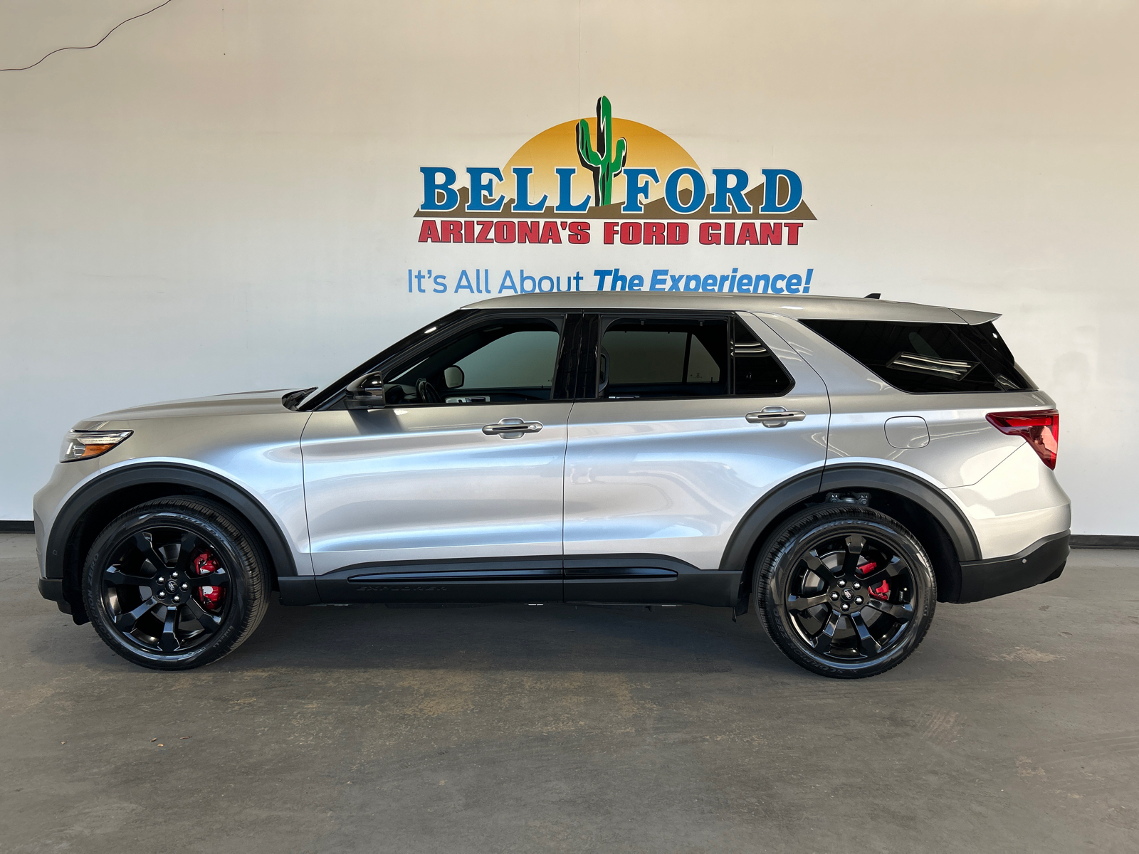 2021 Ford Explorer ST 3