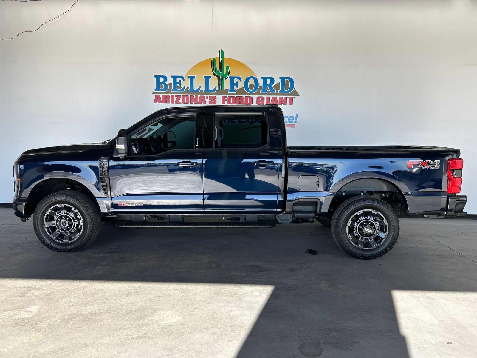 2024 Ford F-350SD Lariat 3