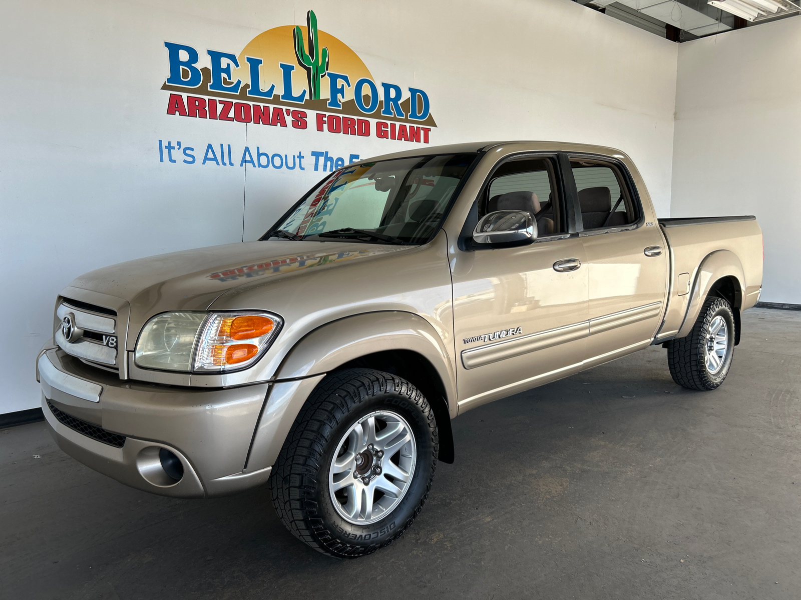 2004 Toyota Tundra SR5 1