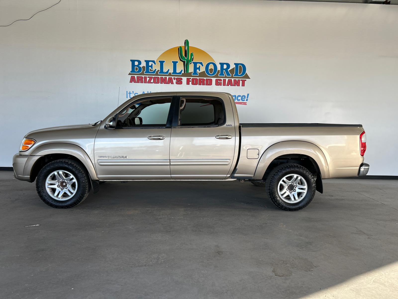 2004 Toyota Tundra SR5 3