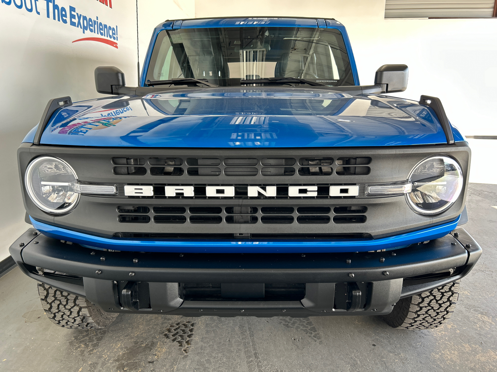 2024 Ford Bronco Black Diamond 2