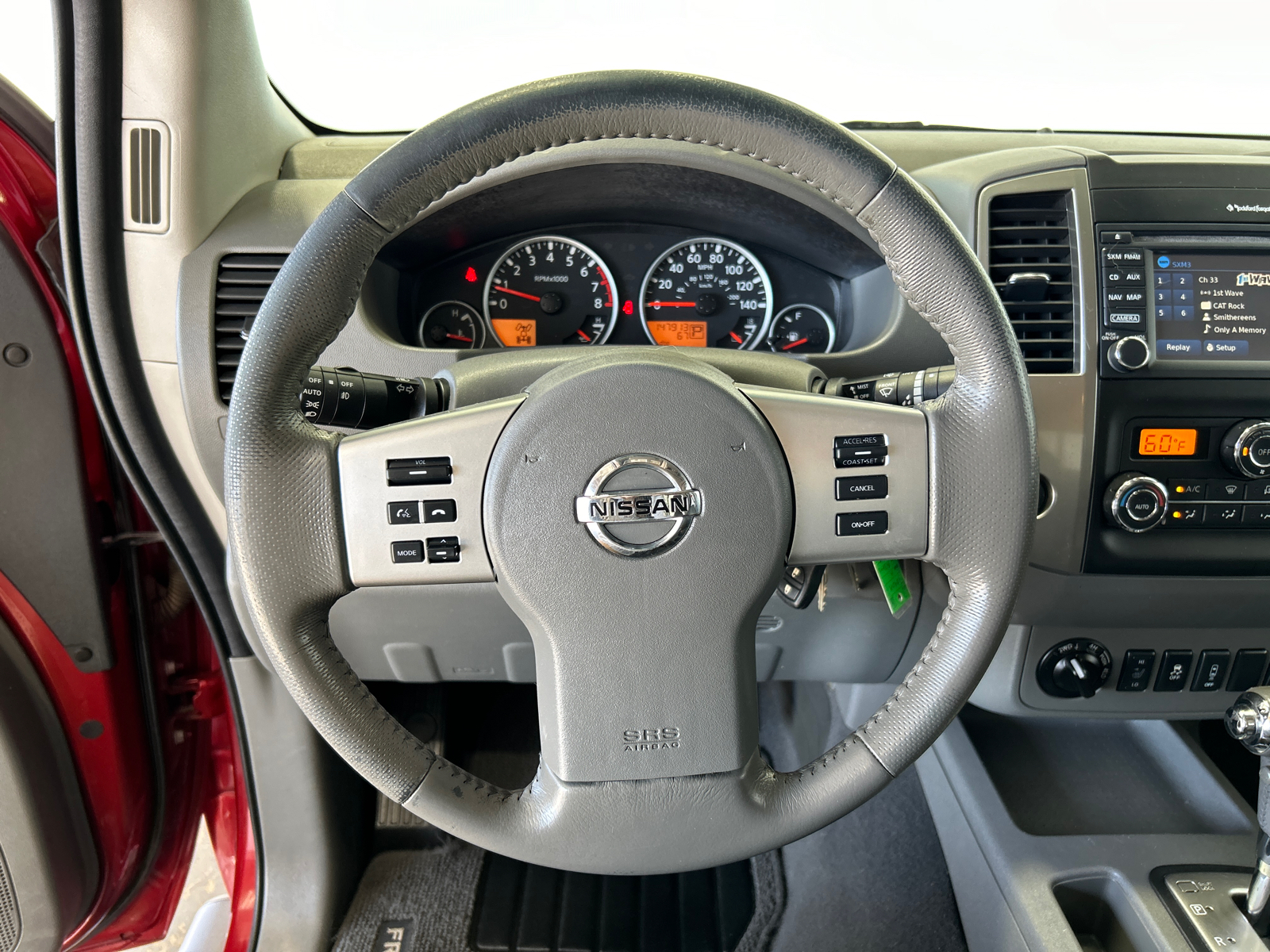 2019 Nissan Frontier SL 8