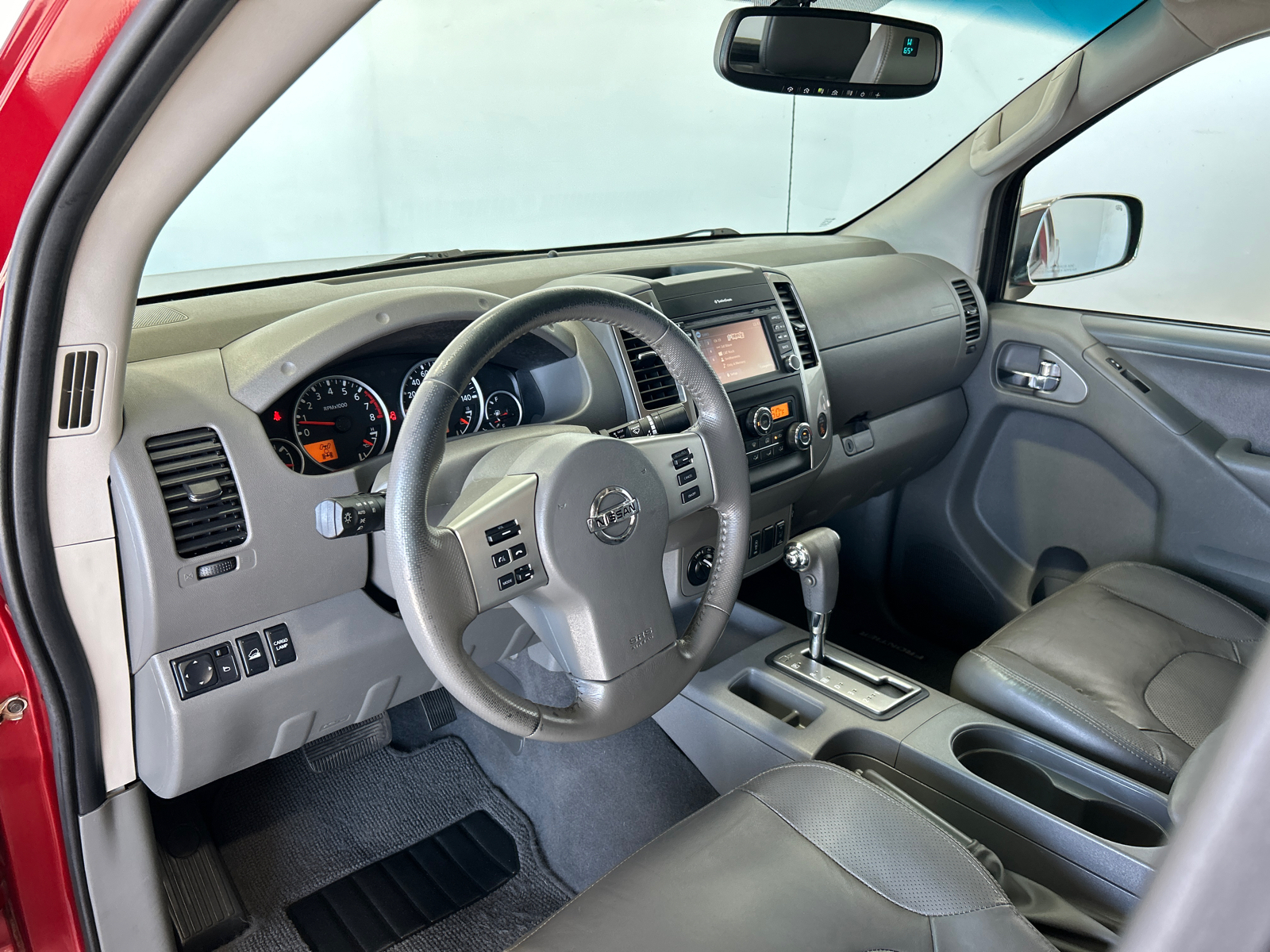 2019 Nissan Frontier SL 16