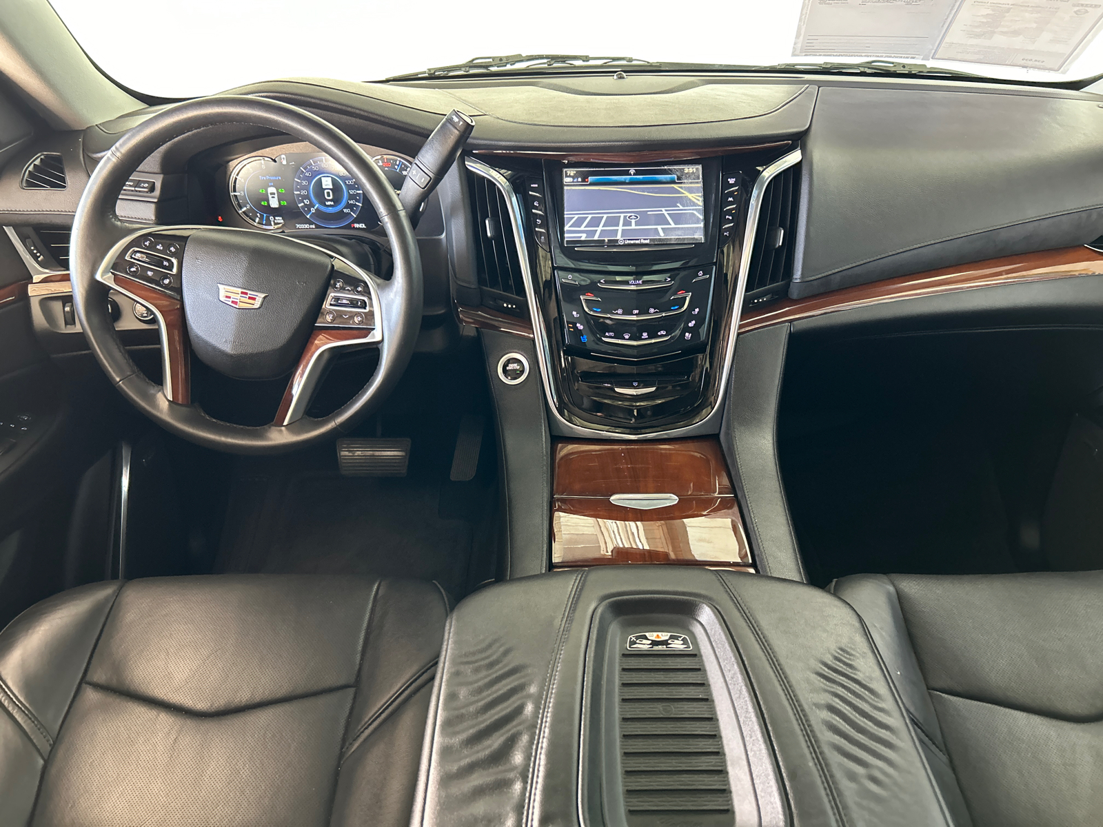 2018 Cadillac Escalade Premium Luxury 4