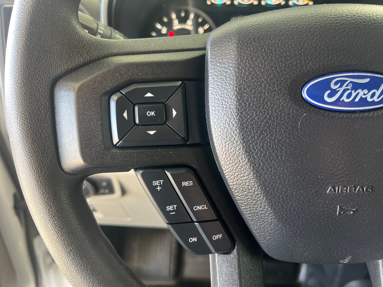 2019 Ford F-150 XL 8