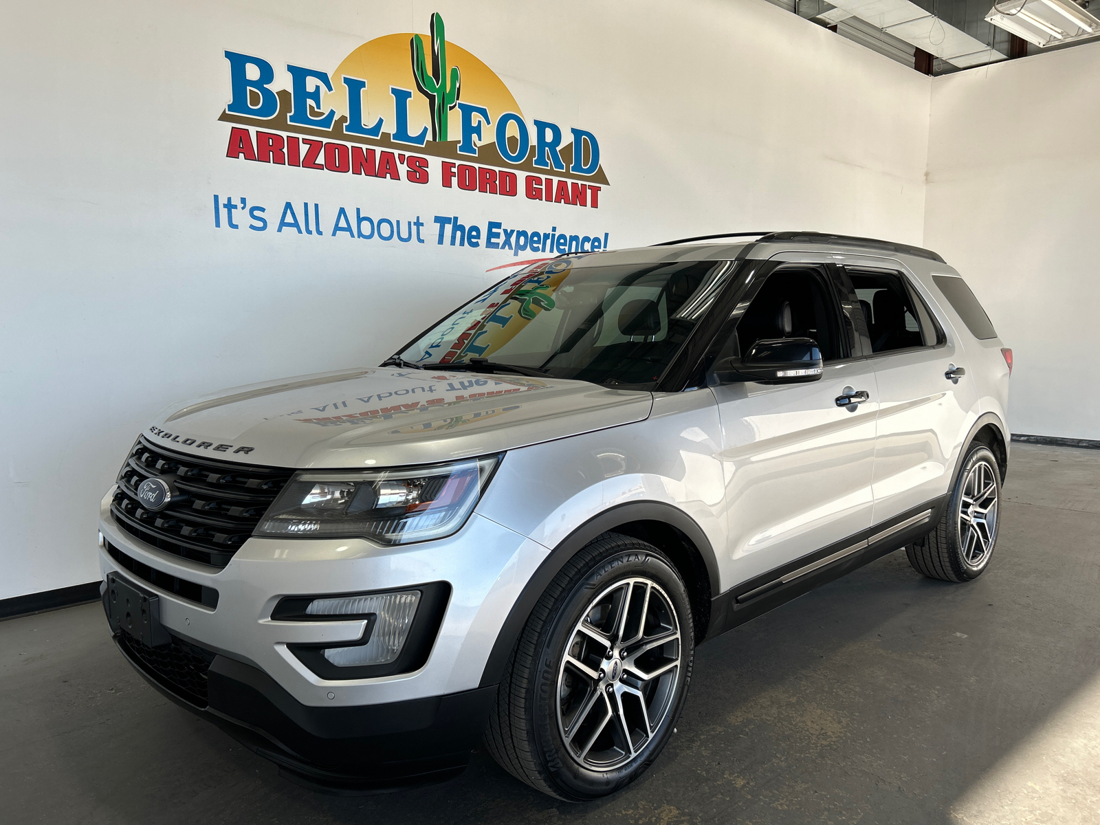 2016 Ford Explorer Sport 1