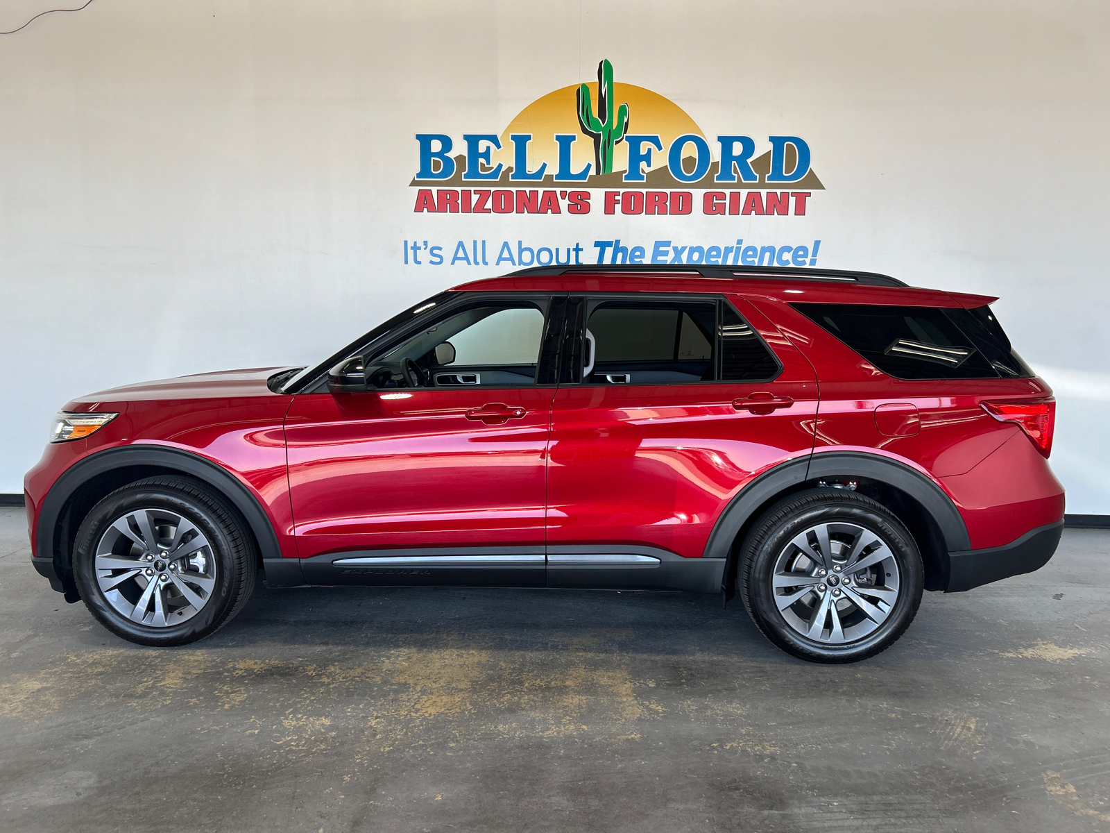 2023 Ford Explorer XLT 3