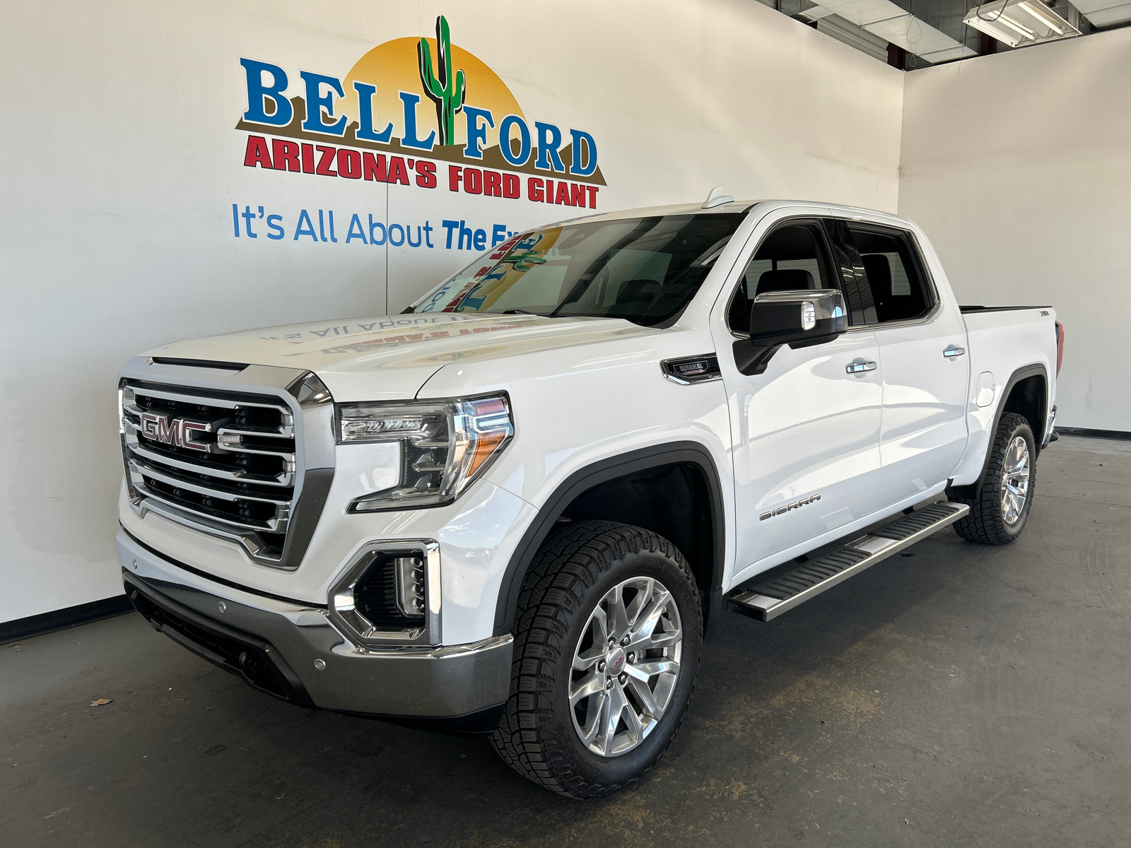 2020 GMC Sierra 1500 SLT 1