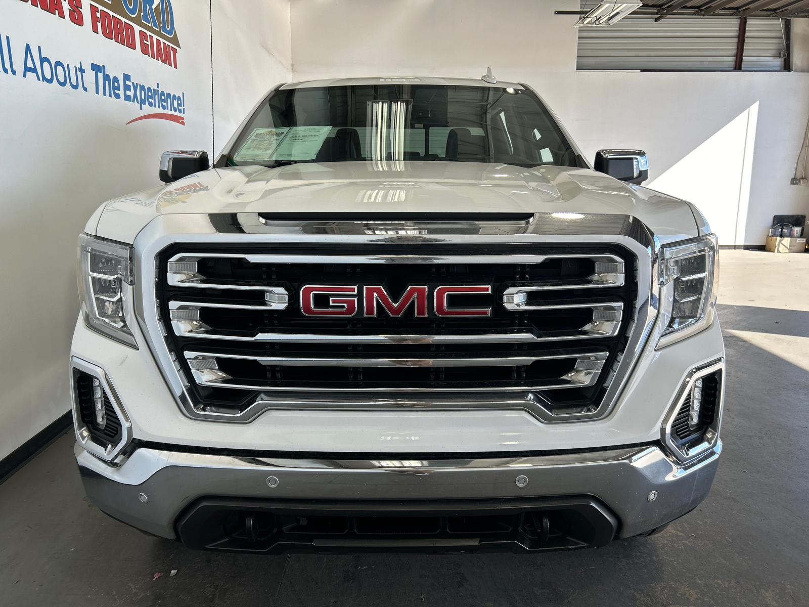 2020 GMC Sierra 1500 SLT 2