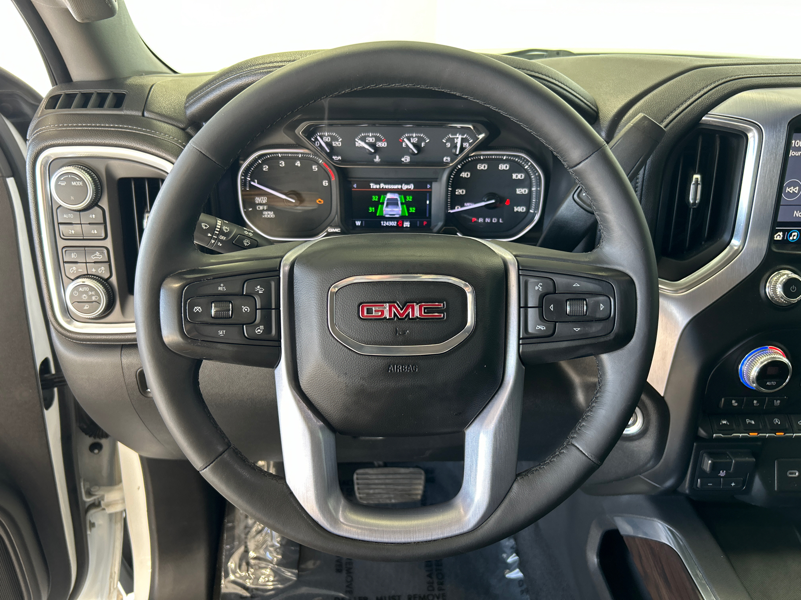 2020 GMC Sierra 1500 SLT 8