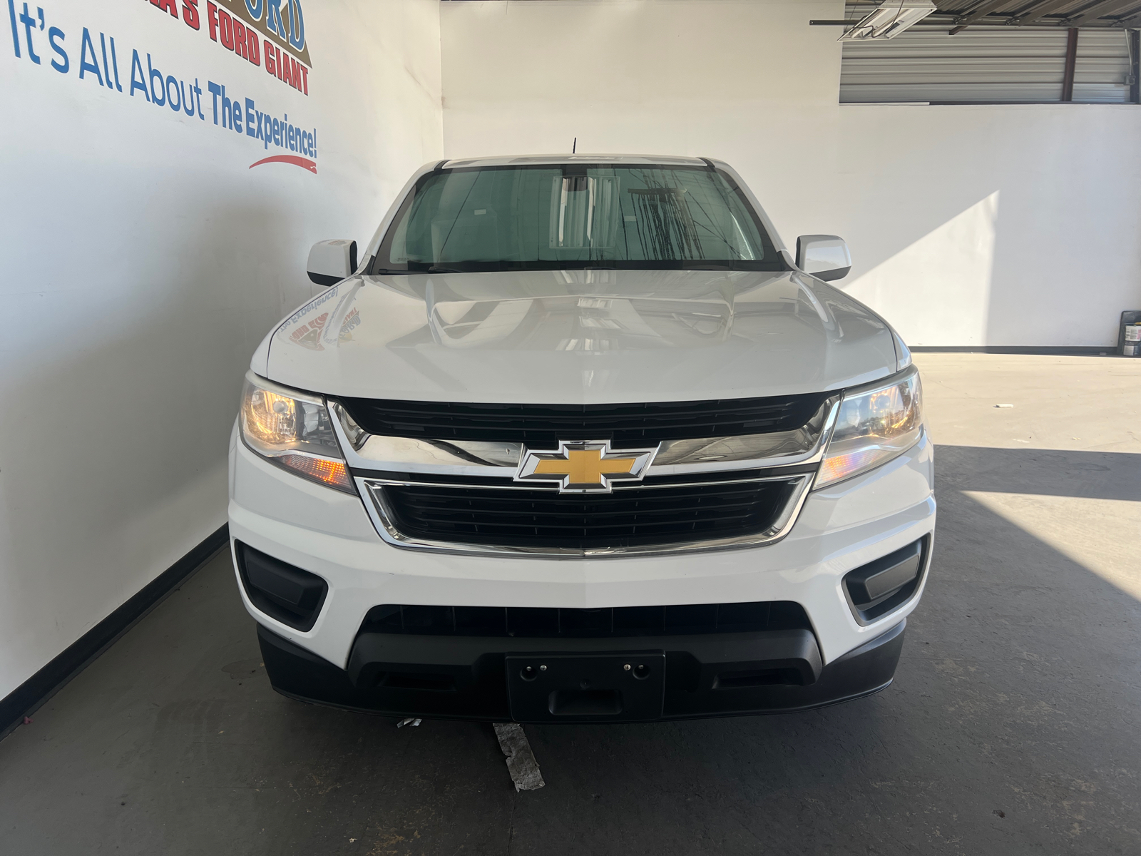 2018 Chevrolet Colorado LT 2