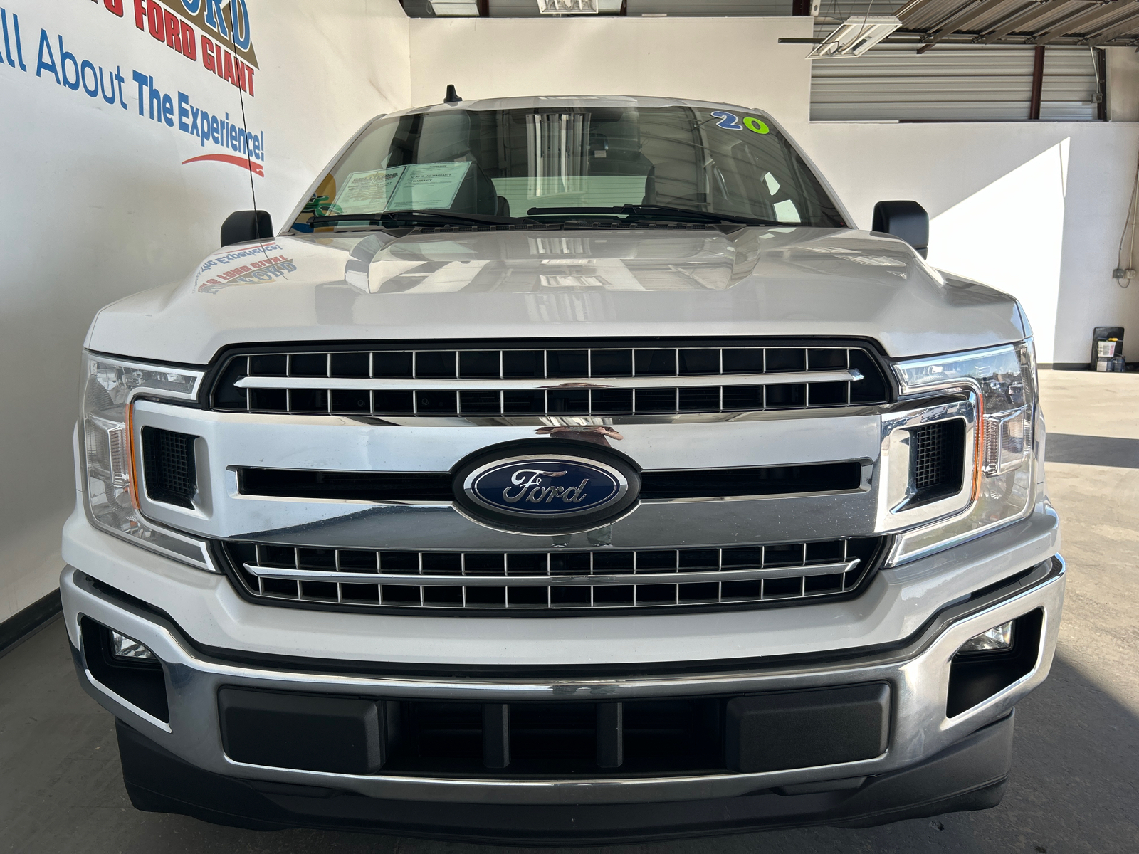 2020 Ford F-150 XLT 2