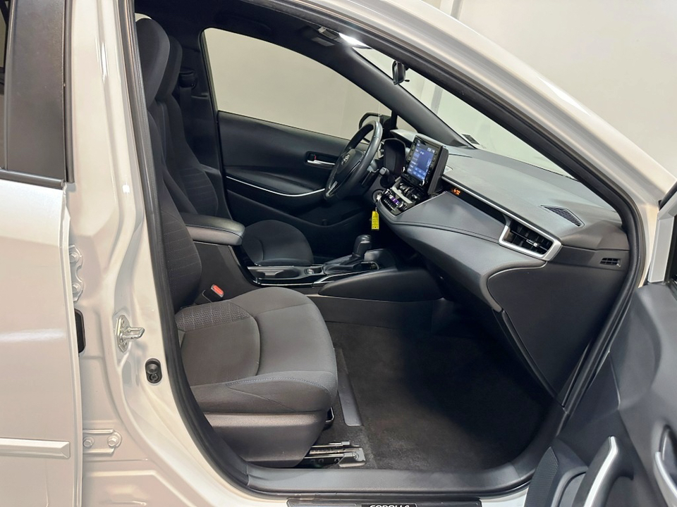 2022 Toyota Corolla SE 38