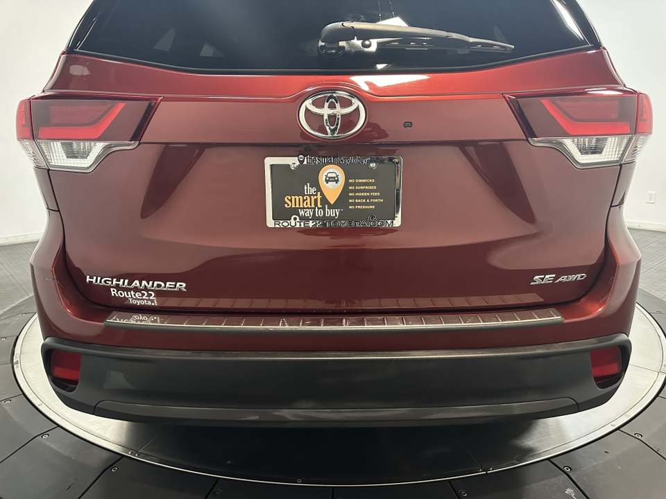 2019 Toyota Highlander SE 12