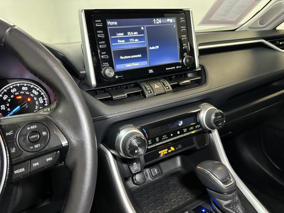 2021 Toyota RAV4 Hybrid XLE Premium 28