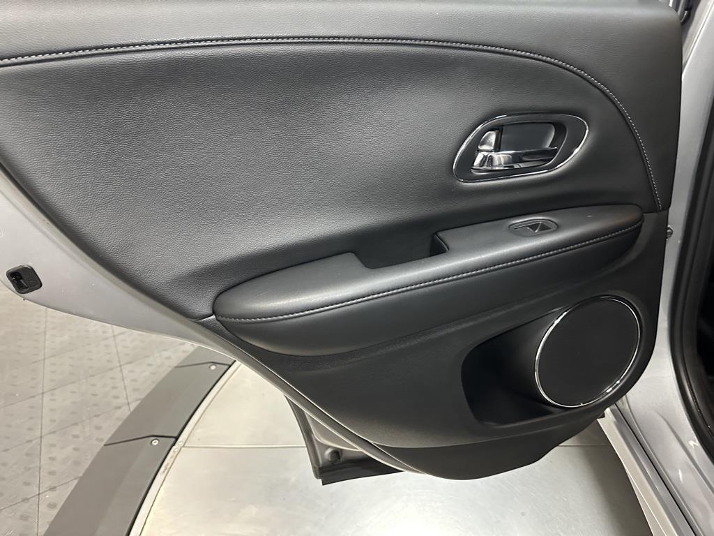2019 Honda HR-V Touring 30