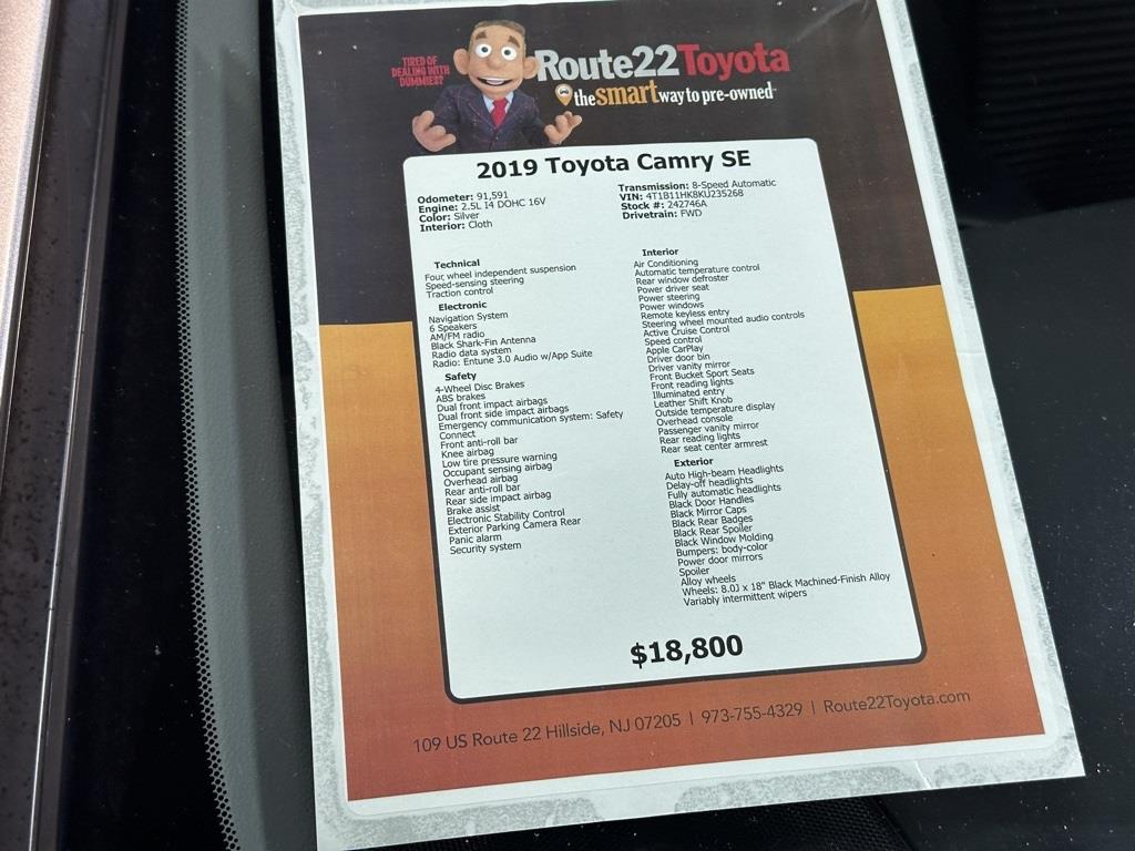 2019 Toyota Camry SE 41