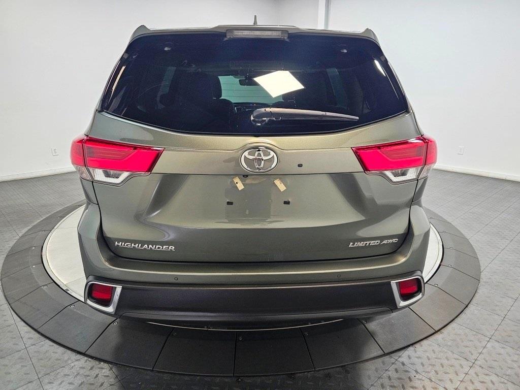 2019 Toyota Highlander Limited 11
