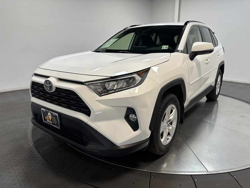 2020 Toyota RAV4 XLE 6