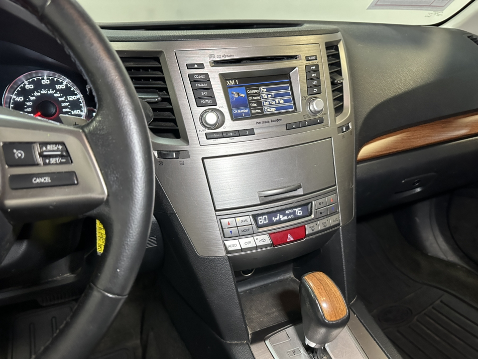 2014 Subaru Outback 2.5i Limited 22