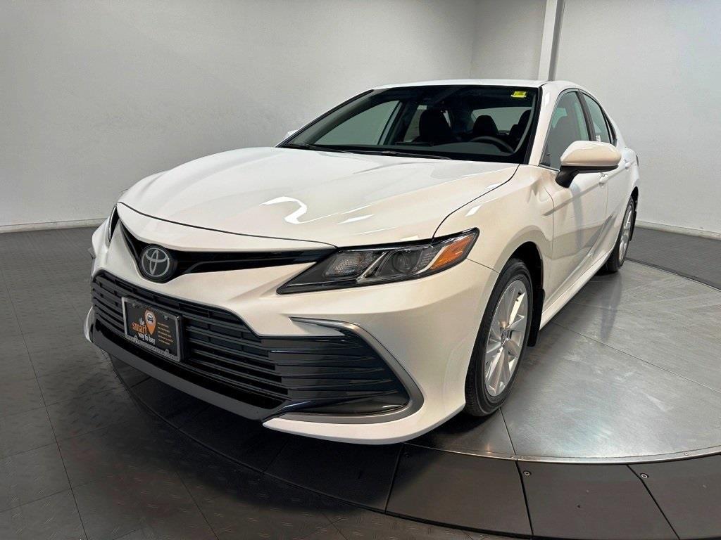 2024 Toyota Camry LE 4