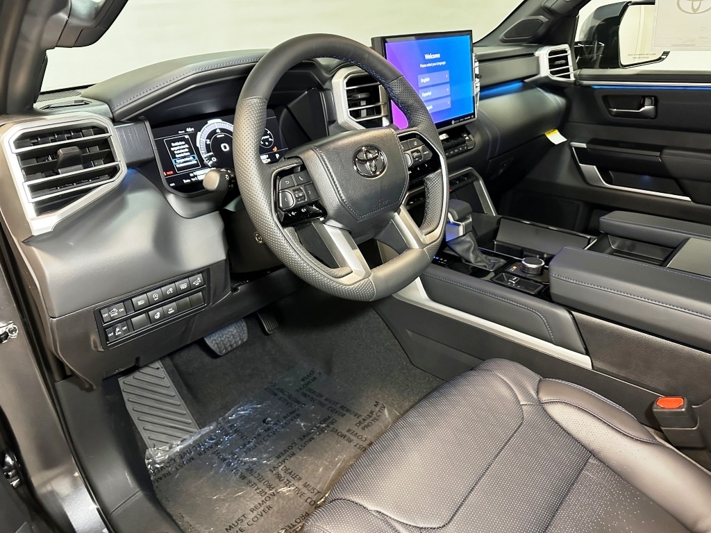2024 Toyota Tundra 4WD Platinum 16