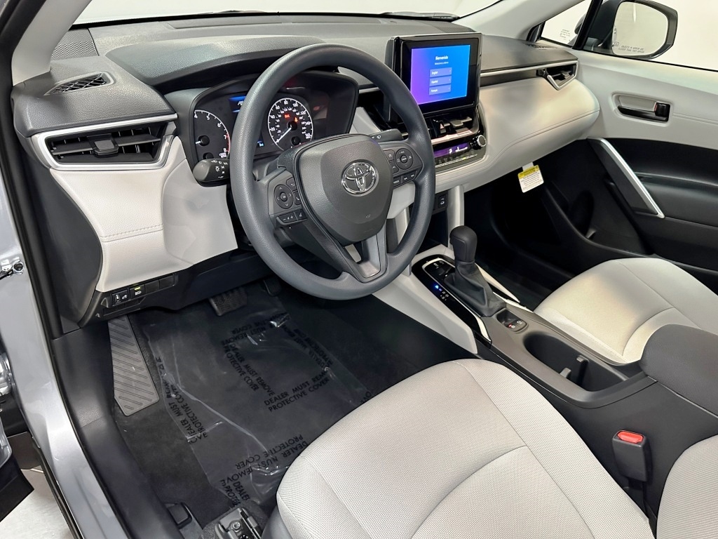 2024 Toyota Corolla Cross L 14
