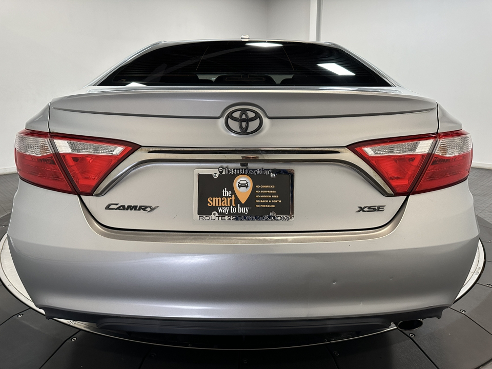 2015 Toyota Camry XSE 12
