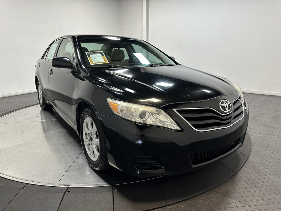 2011 Toyota Camry  2