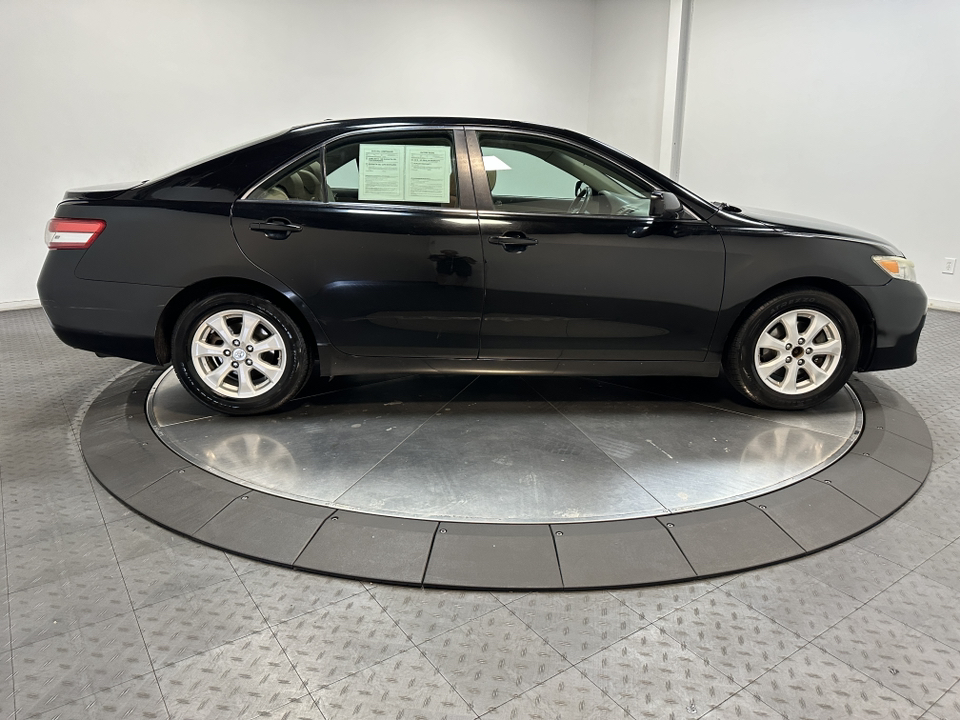 2011 Toyota Camry  9