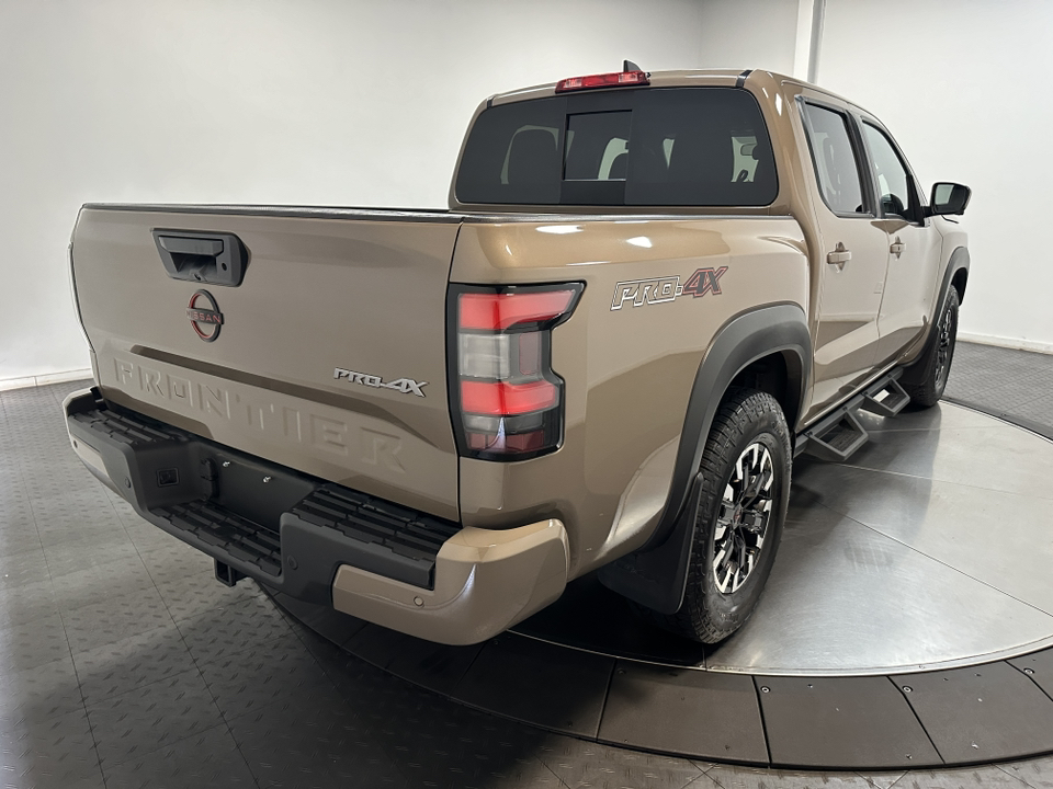 2023 Nissan Frontier  13