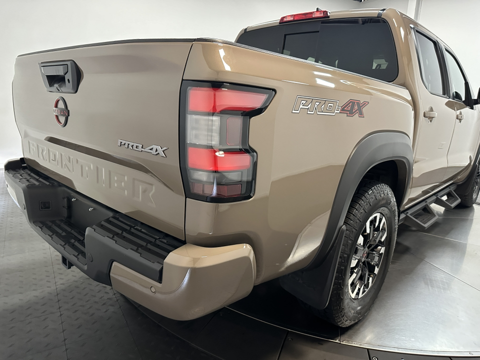 2023 Nissan Frontier  14