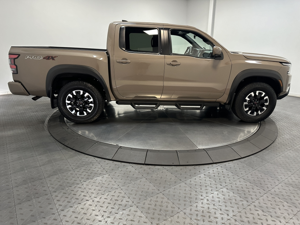 2023 Nissan Frontier  15