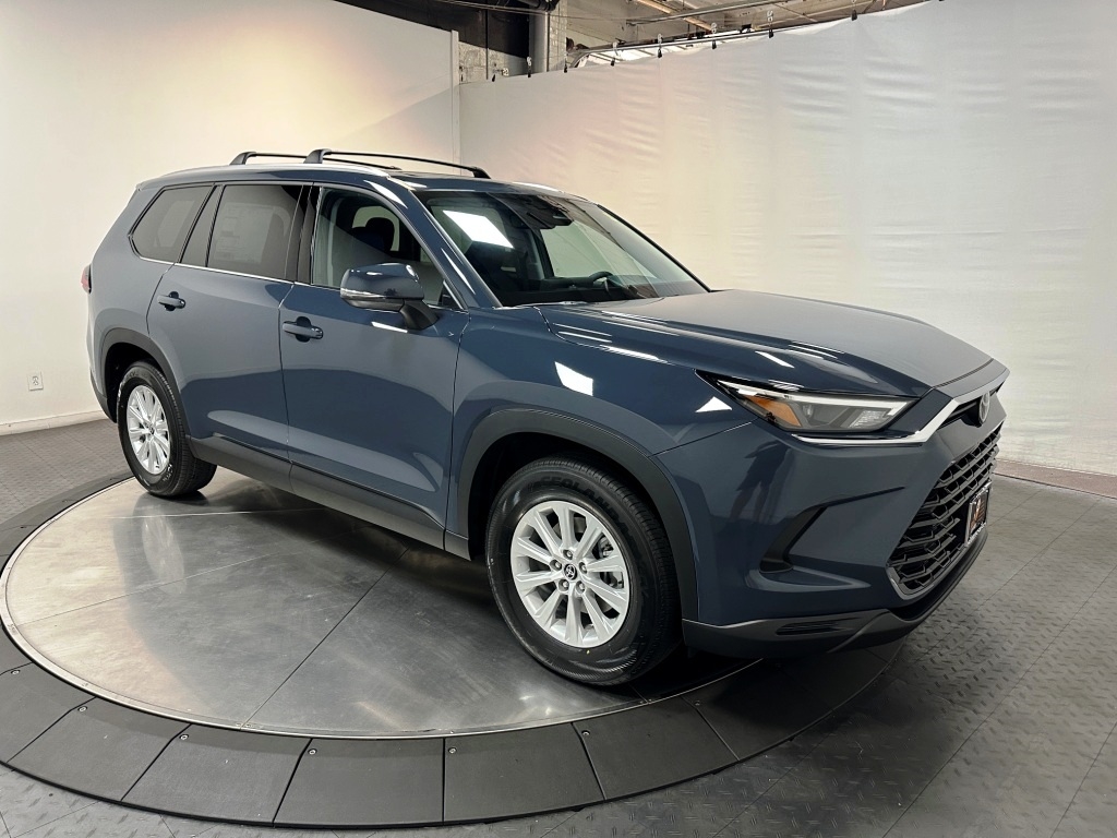 2024 Toyota Grand Highlander XLE 1