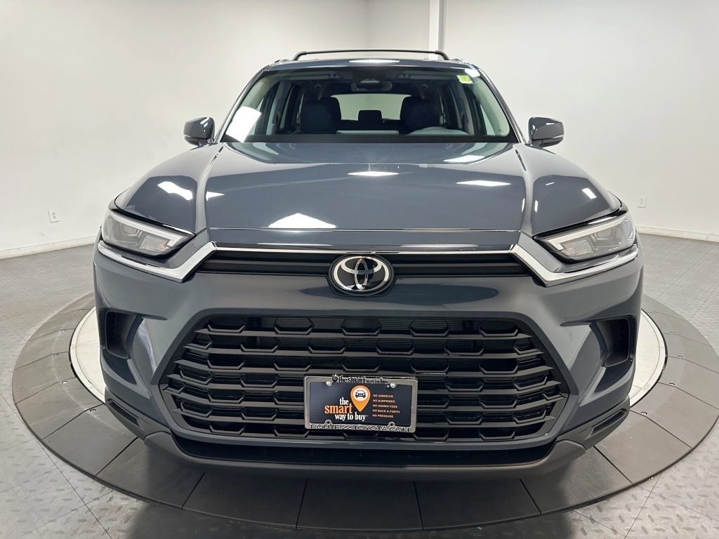 2024 Toyota Grand Highlander XLE 3