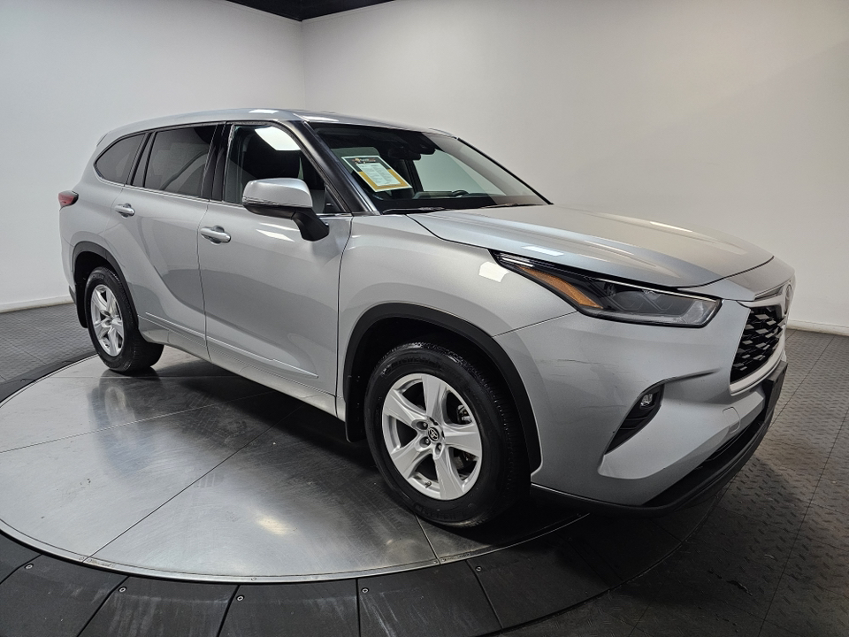 2021 Toyota Highlander LE 1