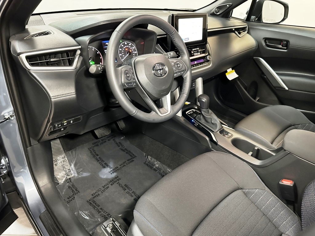 2024 Toyota Corolla Cross Hybrid SE 14