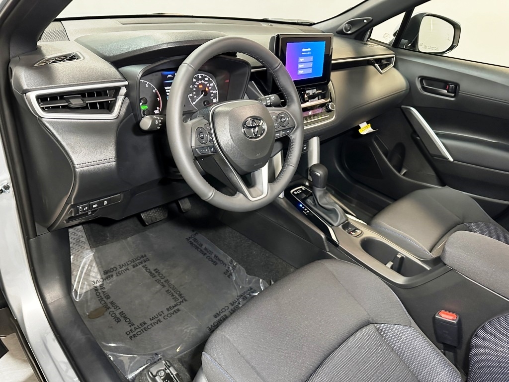 2024 Toyota Corolla Cross Hybrid SE 14