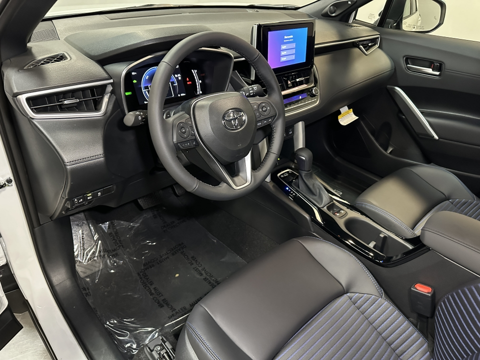 2024 Toyota Corolla Cross Hybrid XSE 15