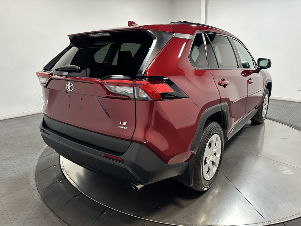 2021 Toyota RAV4 LE 13