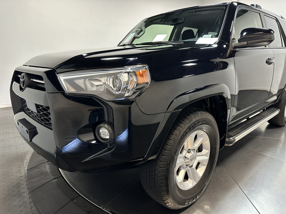 2022 Toyota 4Runner SR5 6