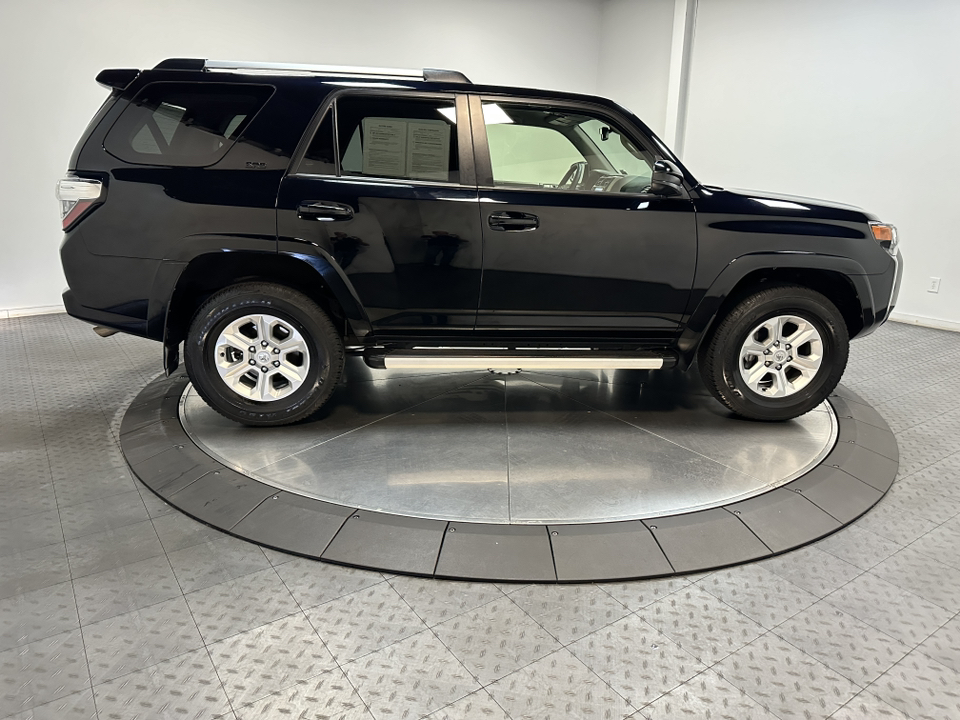 2022 Toyota 4Runner SR5 14