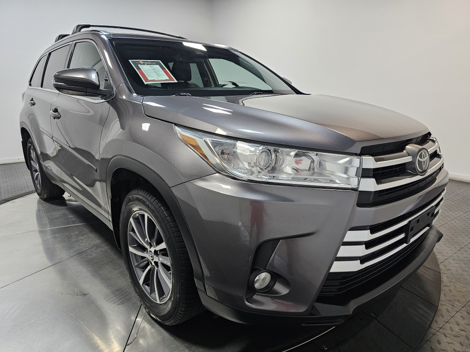 2019 Toyota Highlander XLE 2