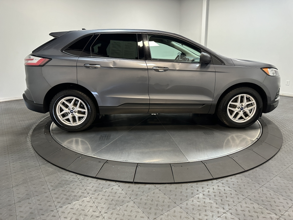 2021 Ford Edge SE 15