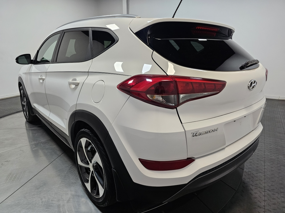 2016 Hyundai Tucson Sport 9