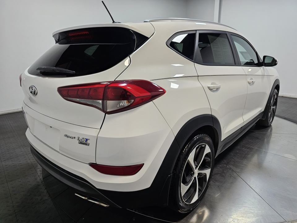 2016 Hyundai Tucson Sport 13